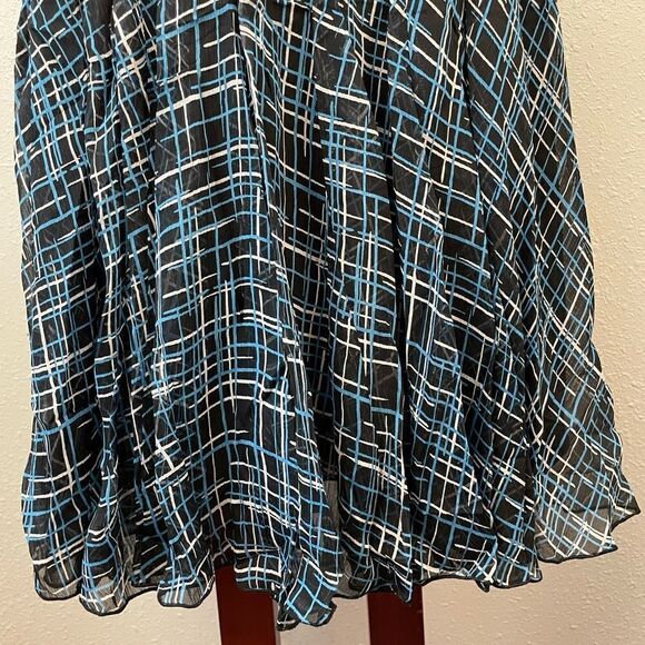 Jones New York Signature Silk Skirt Size S EUC - Picture 3 of 5